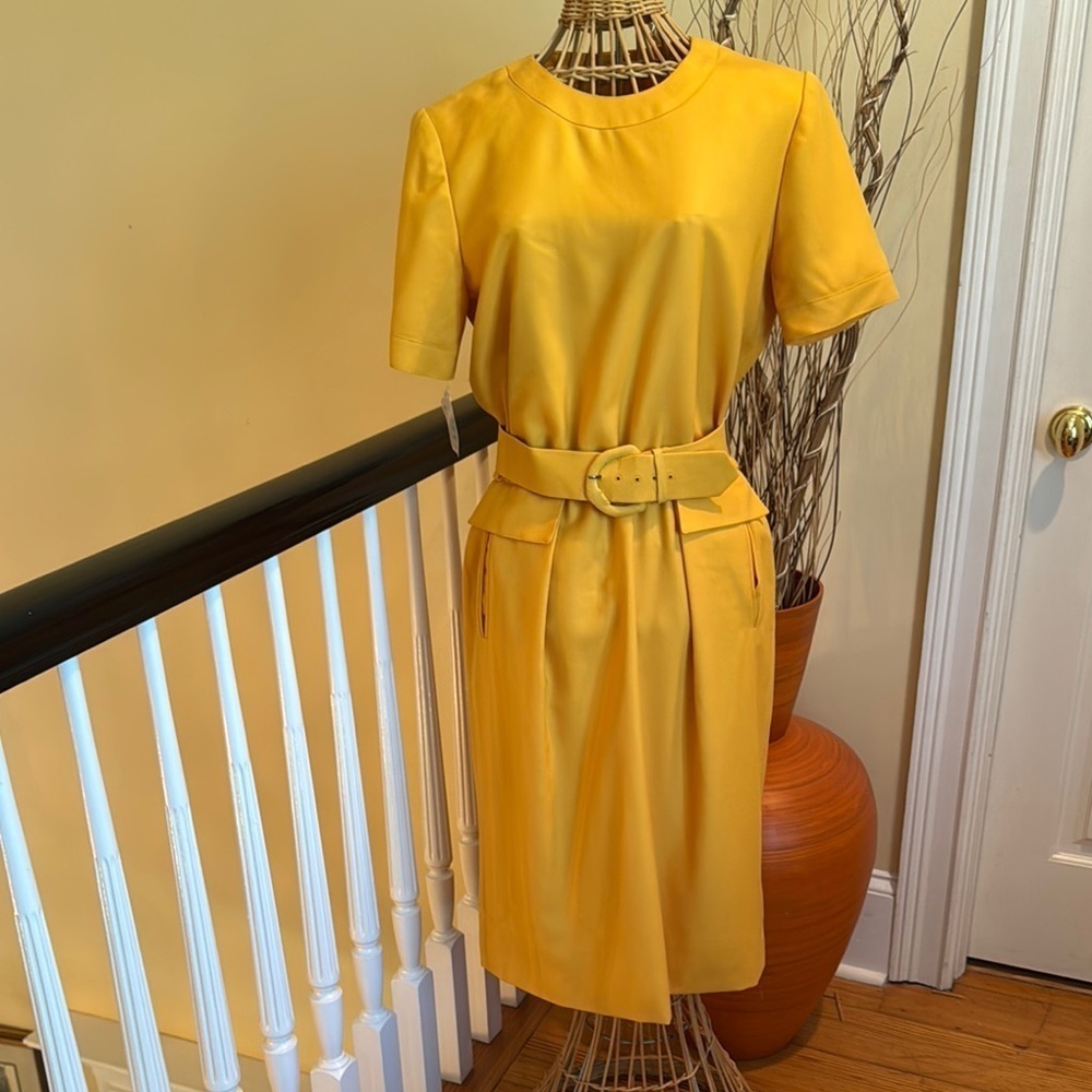 Oscar de la renta NWT 🎉HP🎉Vintage Elegant Yellow Belted Dress